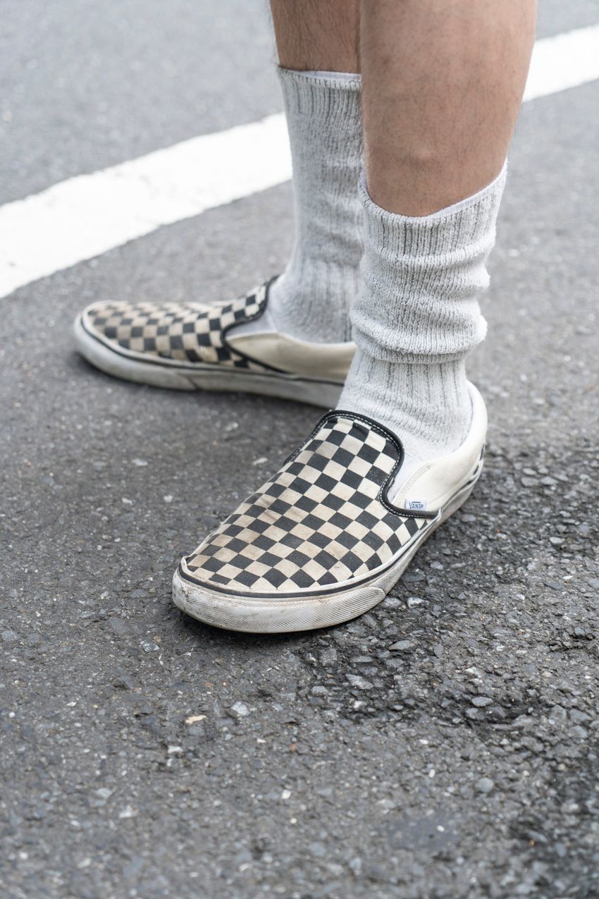 「モノトーン派」こそ“Tシャツ”にこだわれ！グラフィック＆フォトで差をつけた3名の選択 - 9枚目の画像