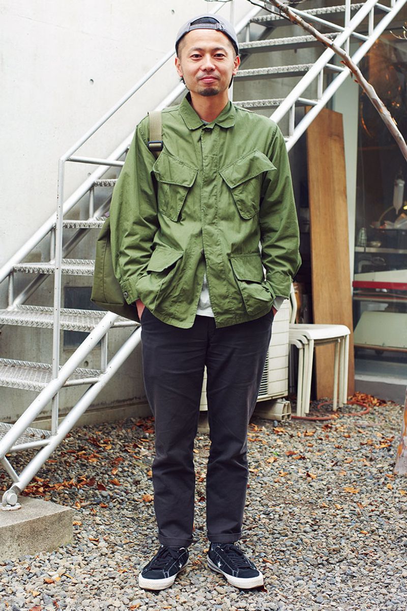 パンツ上手は得をする！ミリタリー系ジャケットを流麗シルエットで 八百板明人