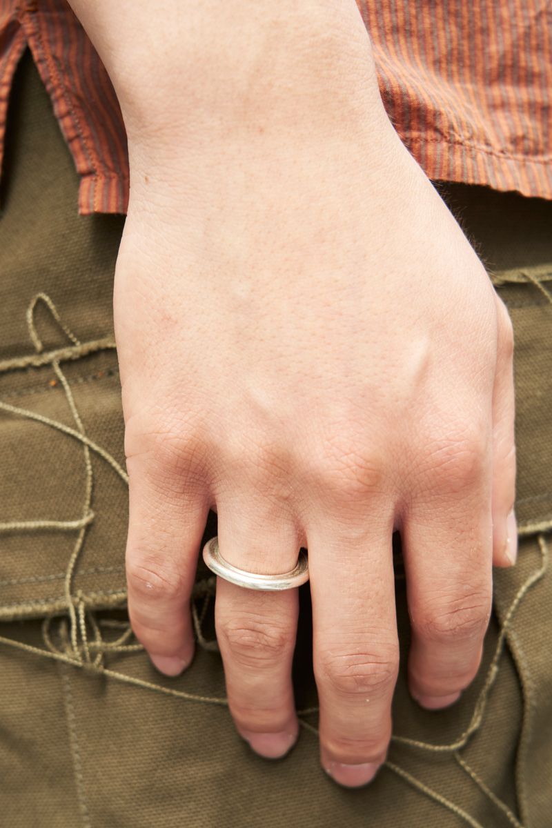 レザーアイテムで立体感を増す着こなし上手 五十嵐懐徳 4枚目の写真