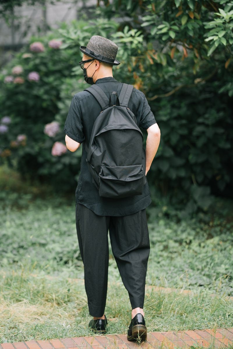 ハットで夏仕様。ギャルソンの黒コーデ こうじ 2枚目の写真