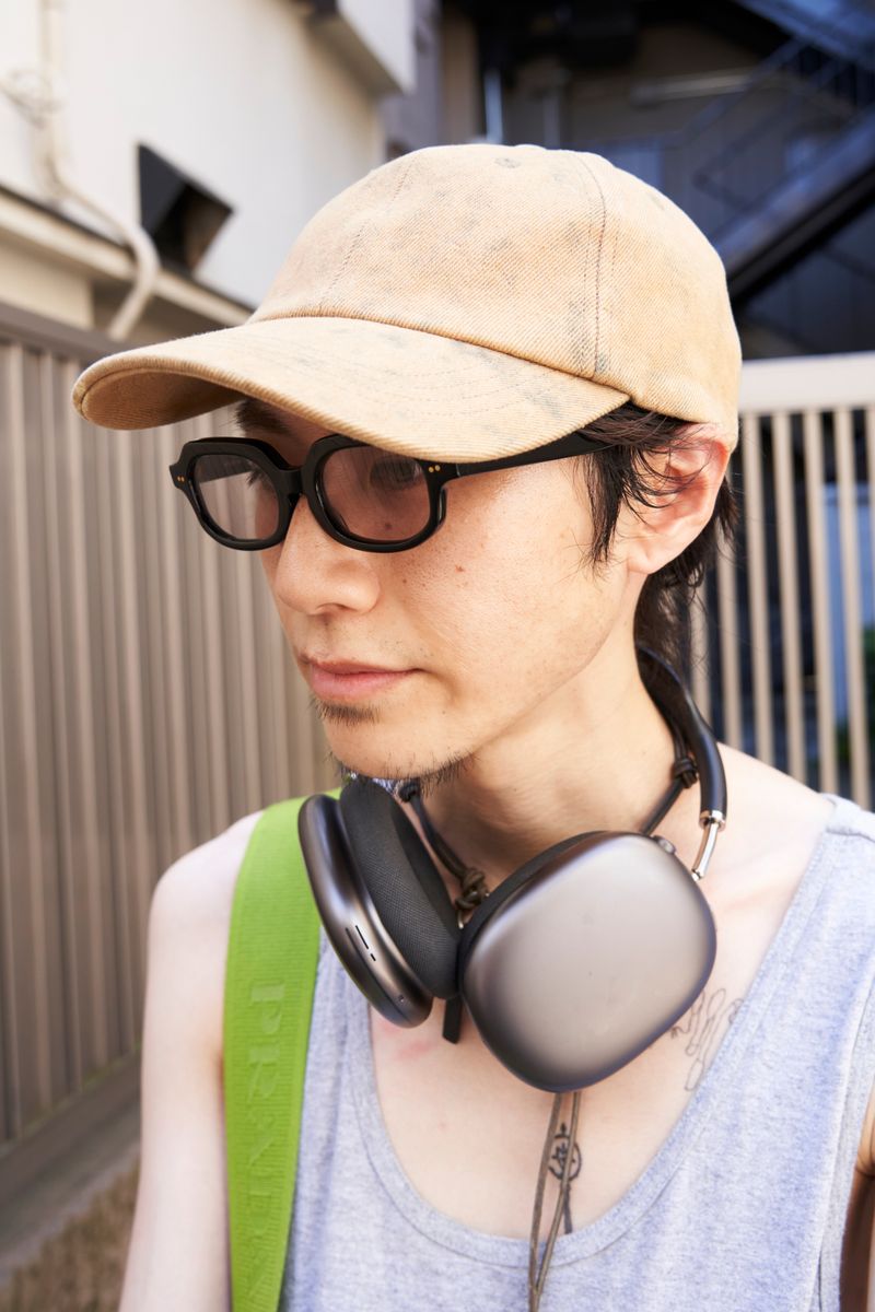 ゆるタンク＆ゆるデニムで都会の抜け感 内海 2枚目の写真