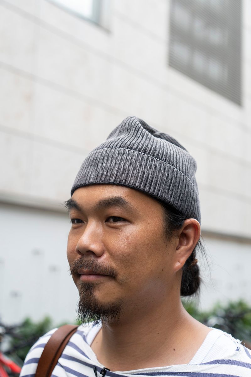 赤いシューズで洋服屋っぽさを出しました 大橋崇弘 3枚目の写真