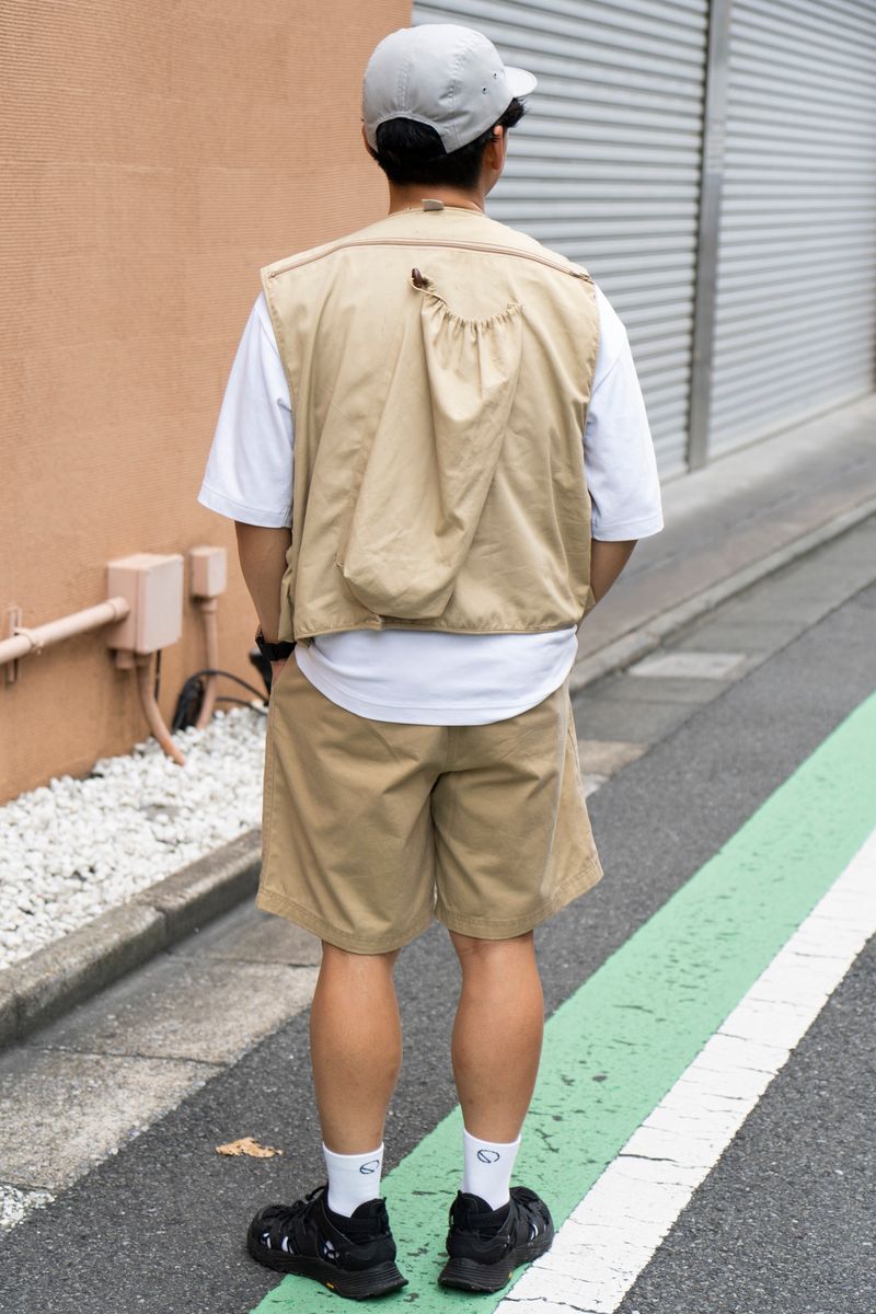 同系色のアイテムを揃えてセットアップ風に 伊藤慎哉 3枚目の写真