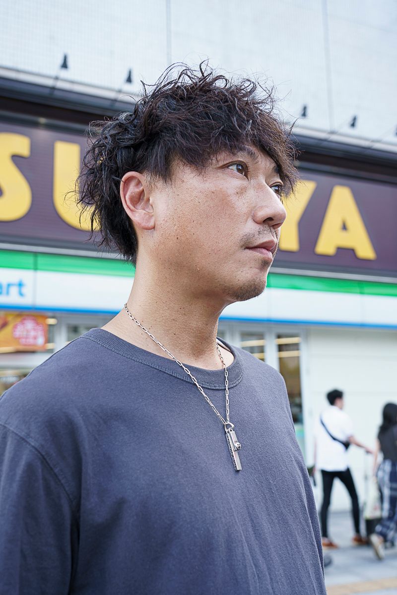 お揃いの娘たちを引き立てるシンプルコーデ 鈴木紀雄 3枚目の写真