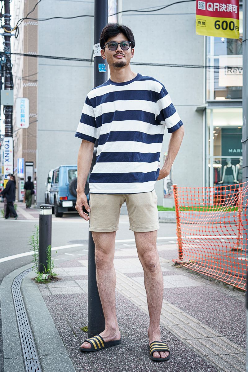 足元のスリーストライプとボーダーがリンク 児玉侑也