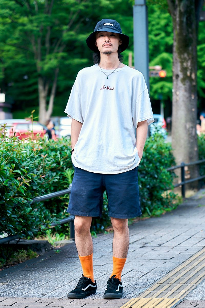 隠すよりも見せる。脛が喜ぶカラーソックス 馬場亮太