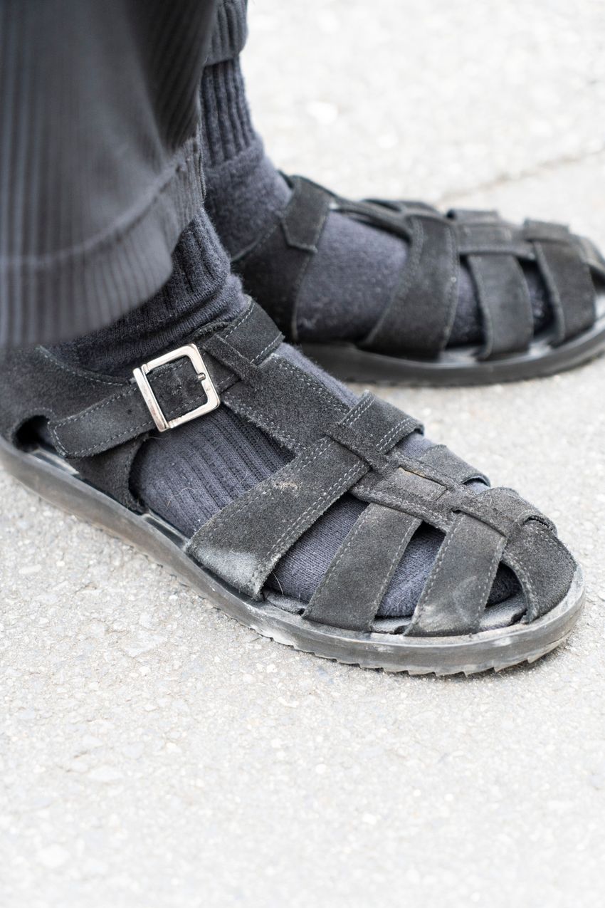 「ZARA」のパンツは上下“黒”でキメろ！初夏のコーデをクールに纏めた3名をスナップで - 8枚目の画像