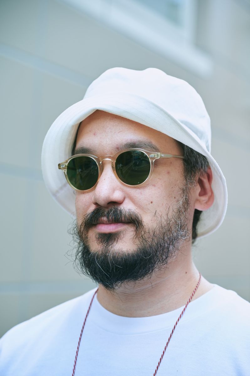 柄ショーツのサイズ感と小物使いでセレブ風 モリ ヤスタカ 4枚目の写真