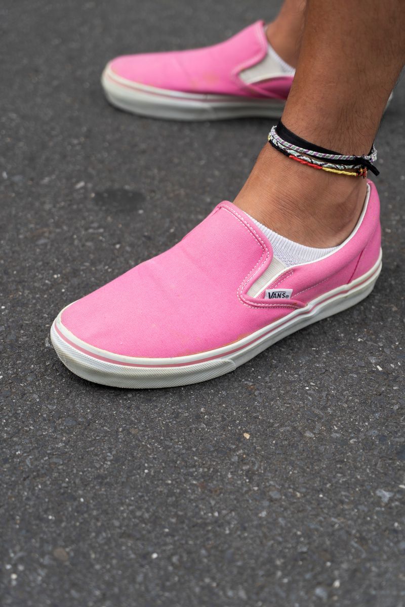 夏はショーパンしか。ピンクのVANSが◎ 小堀秀幸 4枚目の写真