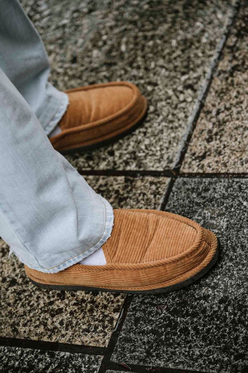 ペールトーンのアイテムチョイスが大人の余裕 安本健人 4枚目の写真