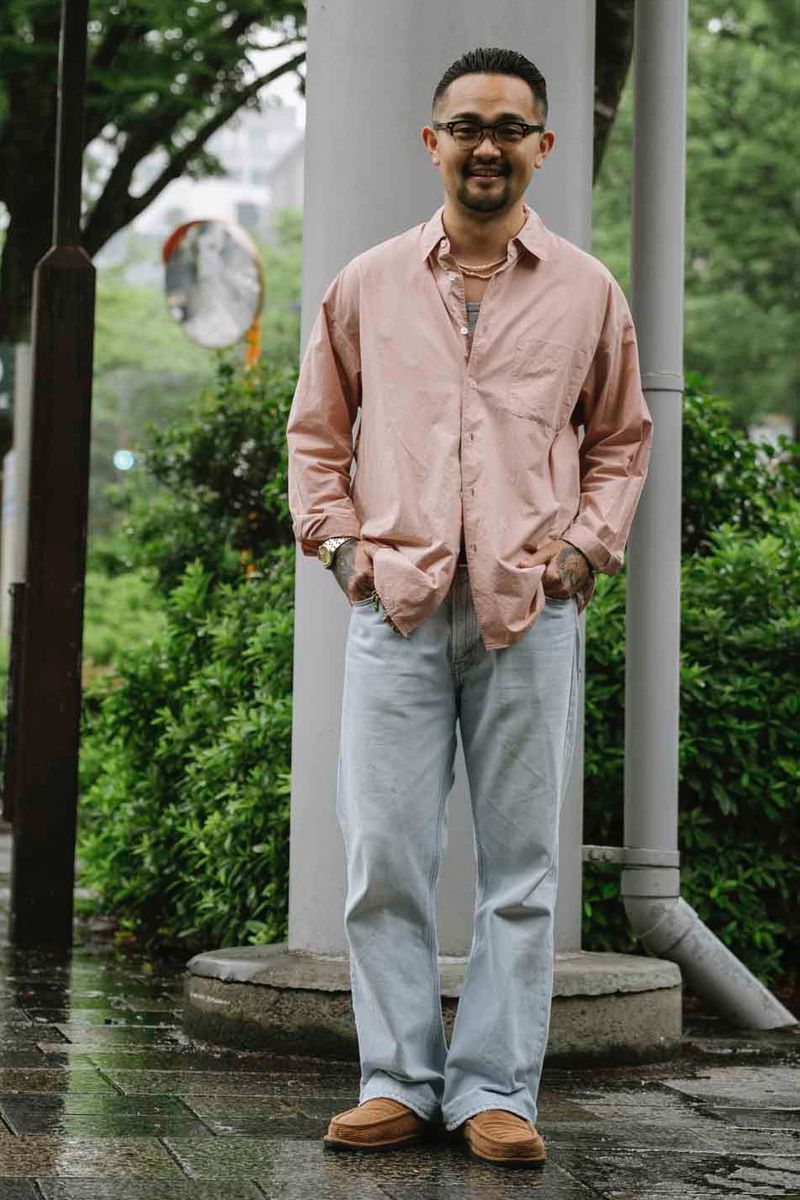 ペールトーンのアイテムチョイスが大人の余裕 安本健人