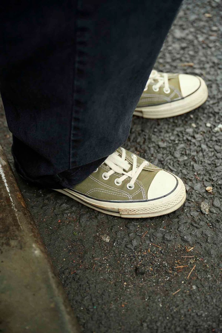 「リーバイス」に合わせるなら断然「コンバース」！マンネリなしの好相性をスナップで再確認 - 10枚目の画像