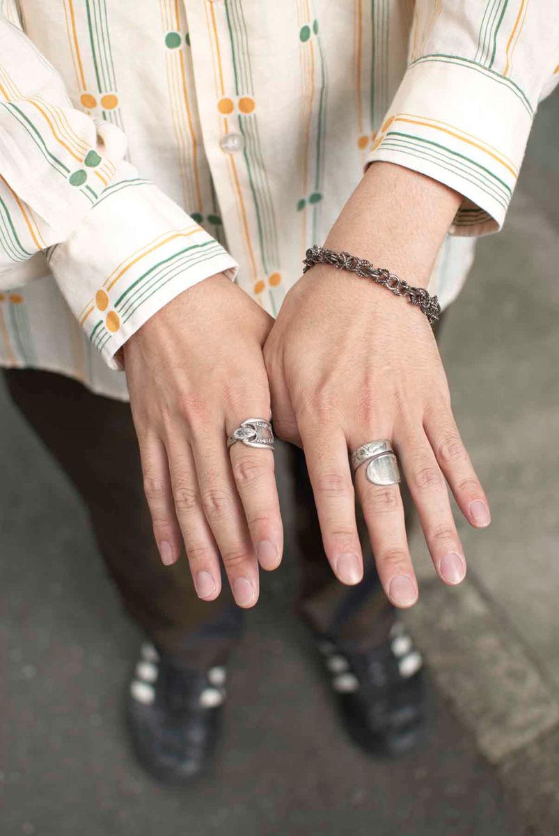 肩肘張らない古着コーデで自分らしさを表現 岡本祥𤋮 2枚目の写真