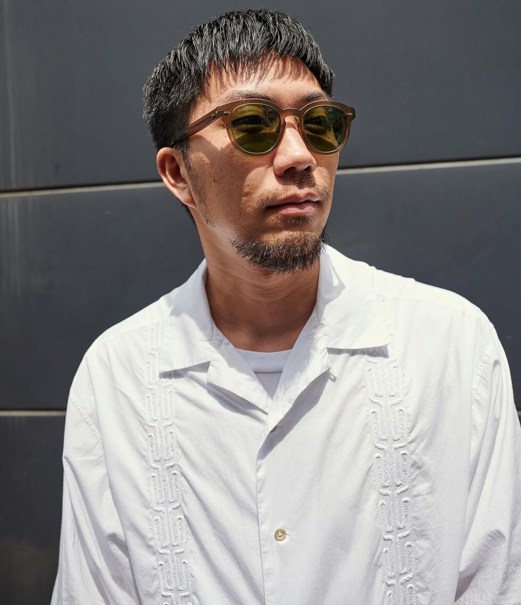 夏の正解カラー。白×ネイビー×ベージュ 宍戸崇志 2枚目の写真