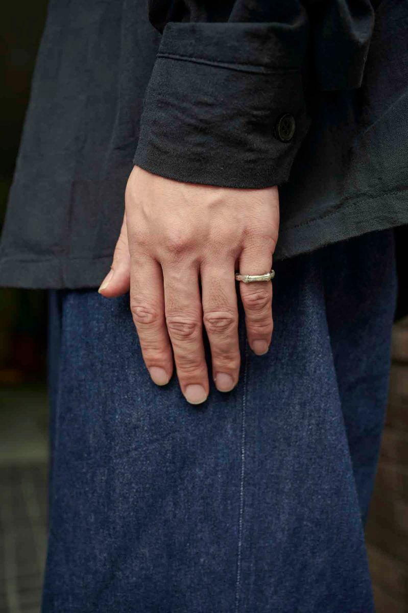 ネイビー＆ブラックを白Tで活かすロジック 堂本慎平 5枚目の写真