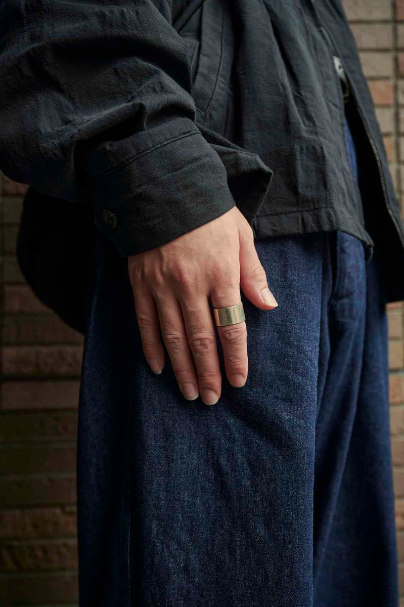 ネイビー＆ブラックを白Tで活かすロジック 堂本慎平 4枚目の写真