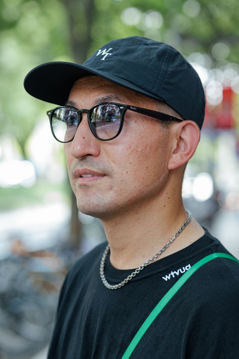 差し色にグリーンを効かせた大人ストリート ATSUSHI 4枚目の写真