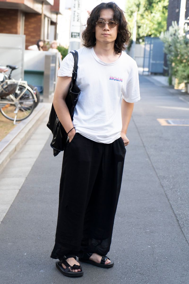 普段どおりのチルい感じで街に溶け込む 藤井慎太郎