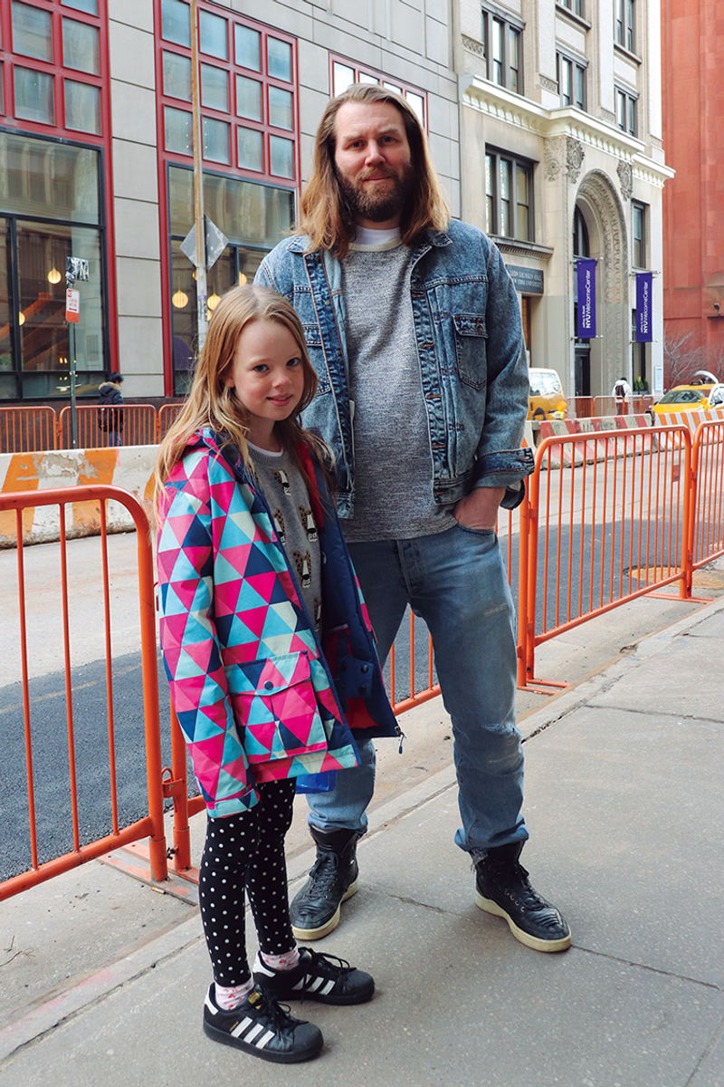 Gジャンの肩抜きで自分らしさを。軽快なNYデニムスタイル スチュアート