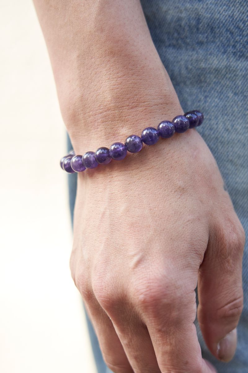 足元はバレエシューズ。裏原テクの遊び心 吉岡 5枚目の写真