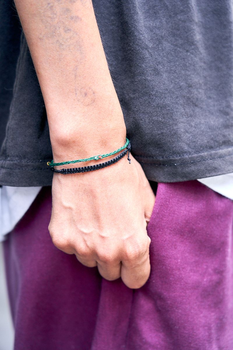 待ちきれぬ秋をパープルパンツでお出迎え 岡村 拓 6枚目の写真