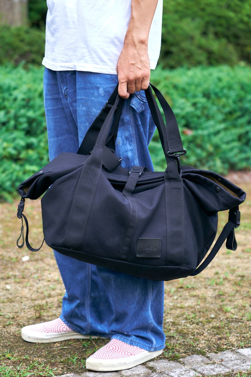 絵画Tシャツがアートな雰囲気をプラス 鈴木伸治 5枚目の写真