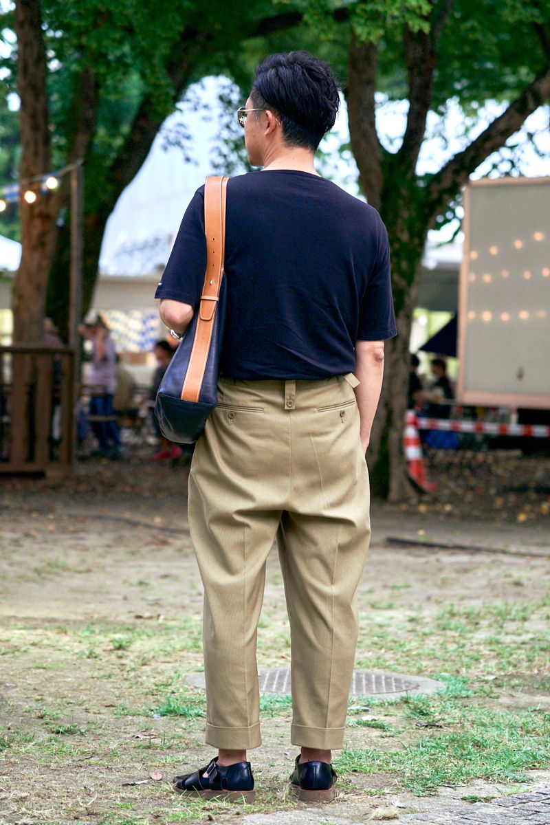 漂う上品感。違いは首元と足元のヌケ感だ 阿部幸喜 2枚目の写真