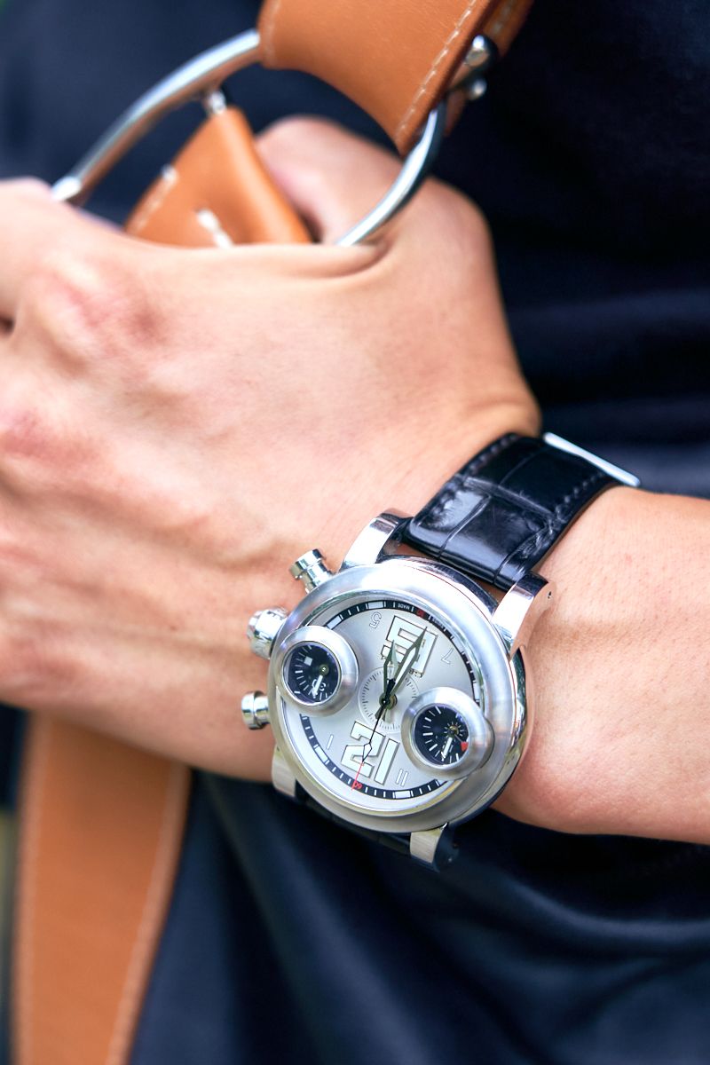 漂う上品感。違いは首元と足元のヌケ感だ 阿部幸喜 5枚目の写真