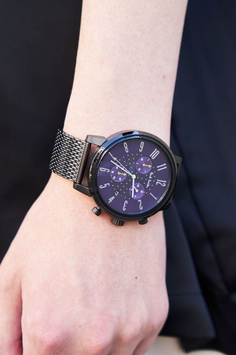 モノトーンはレザースニーカーで脱マンネリ シュリ 6枚目の写真