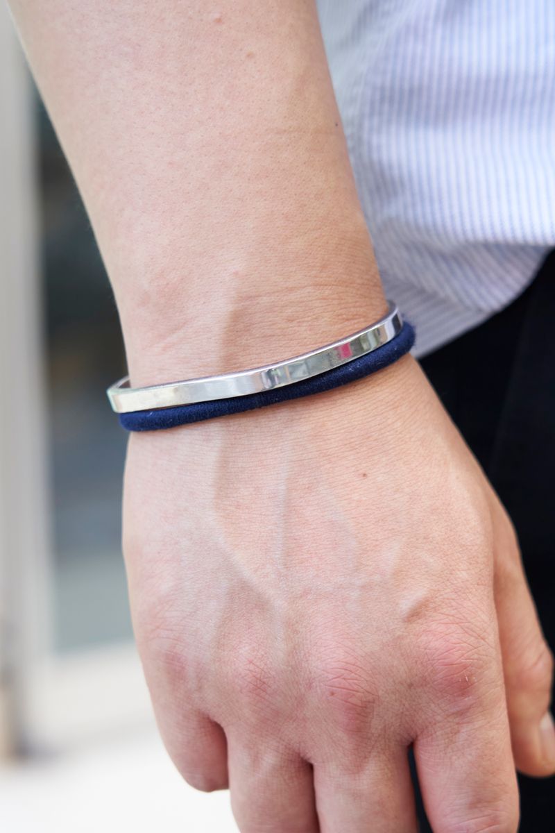 タイトなヘア、立ち襟、革靴。上品さが粋 北村 6枚目の写真