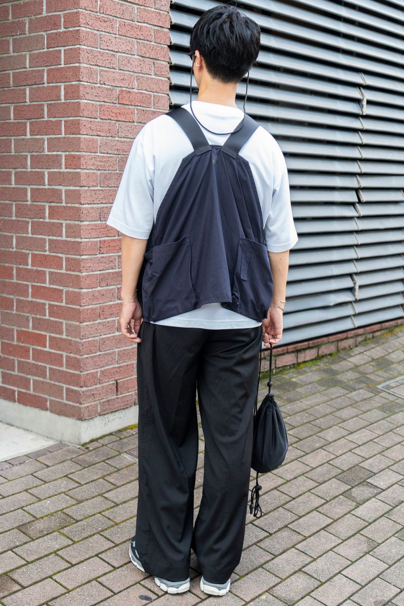 スポーティカジュアルにベストでアクセント 山本真敬 2枚目の写真