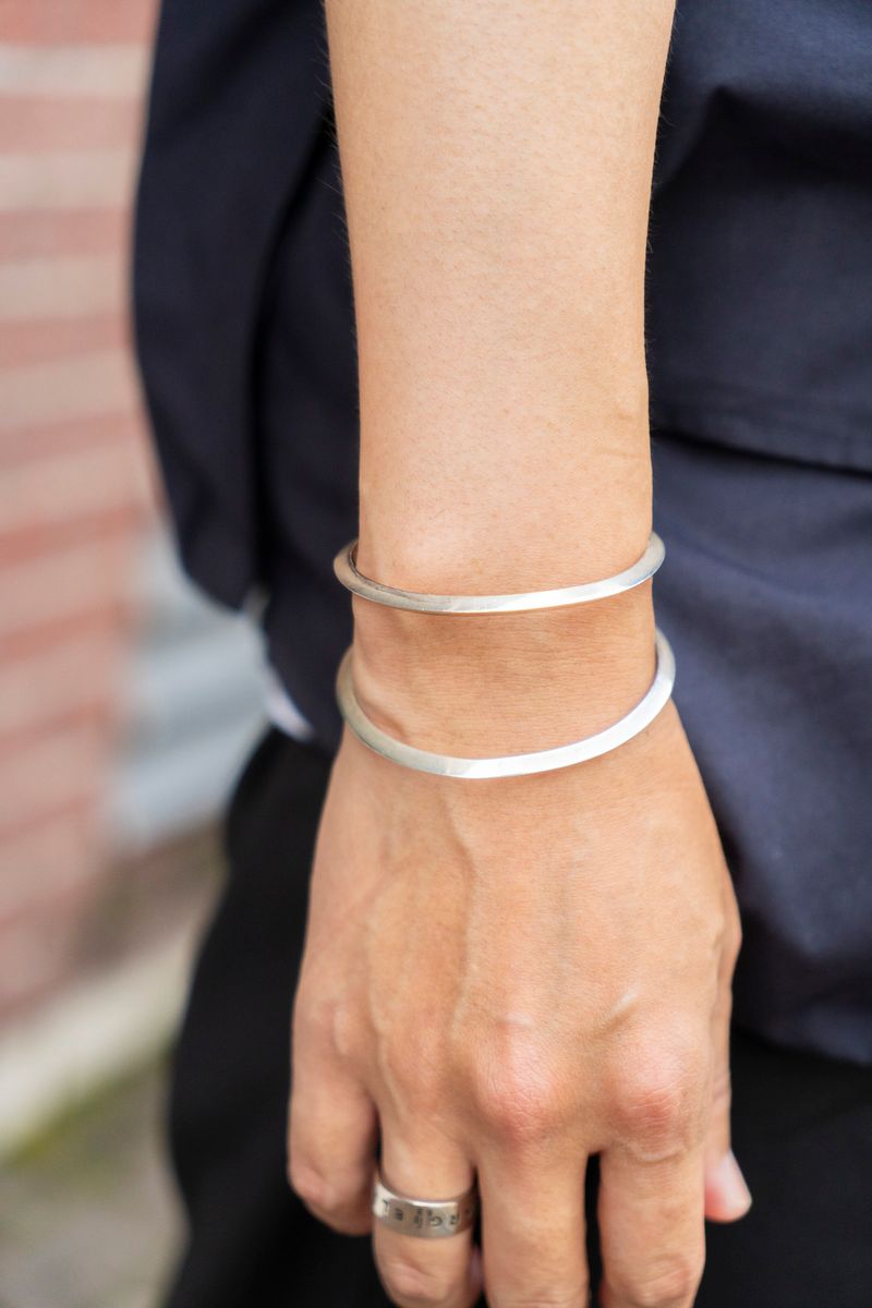 スポーティカジュアルにベストでアクセント 山本真敬 6枚目の写真