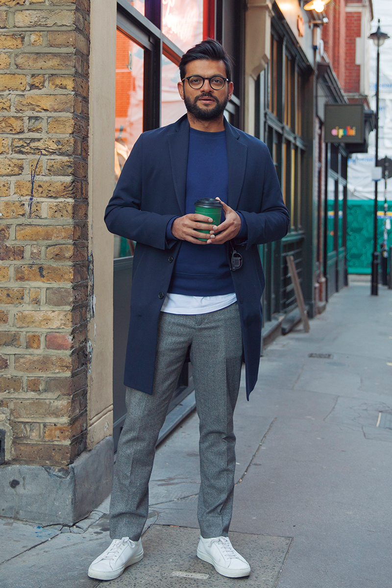 グレイッシュ＆ブルー。ミニマルのキーカラーで、こうも繊細に！ ナディーム