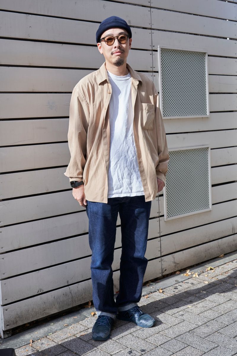 スエードシャツの立体感でマンネリ脱出 サトシ