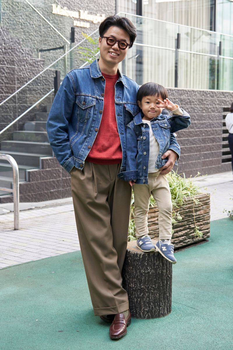 親子の絆。ブルーデニムのリンクコーデ 斎藤れおん