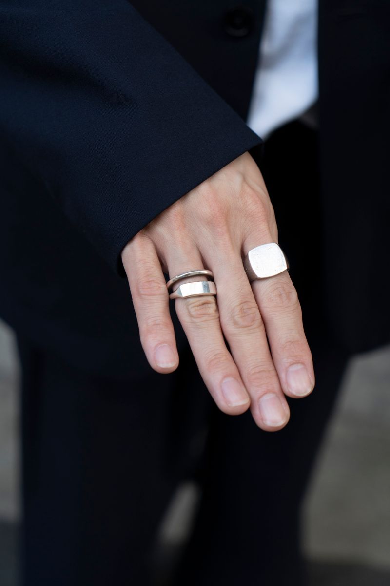 ノーカラーJK＆ワイドパンツの着流しスーツ 鶴崎祥平 4枚目の写真