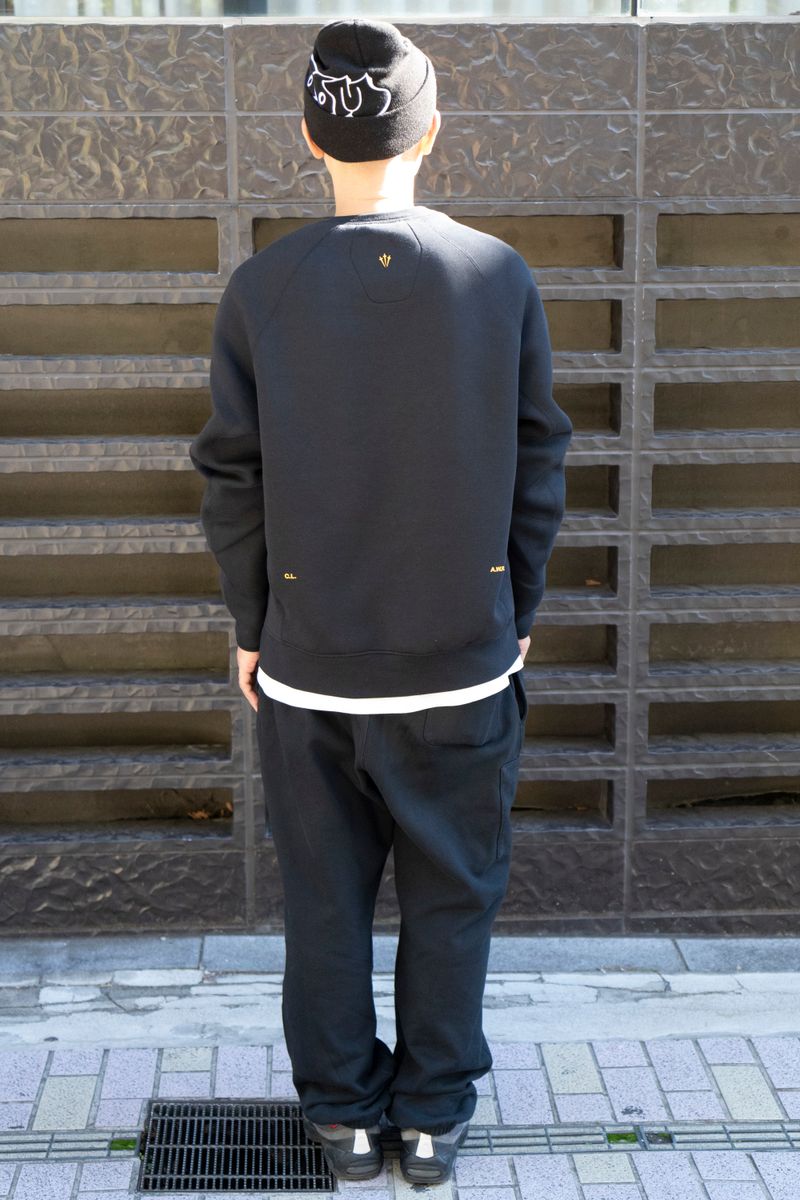 ブラックコーデにカラフルなエアマックス 藤沼 純 2枚目の写真