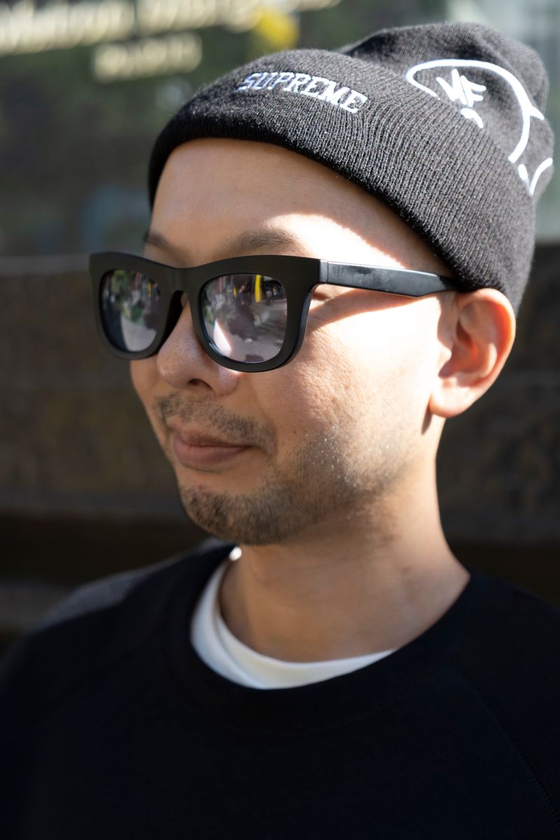 ブラックコーデにカラフルなエアマックス 藤沼 純 4枚目の写真