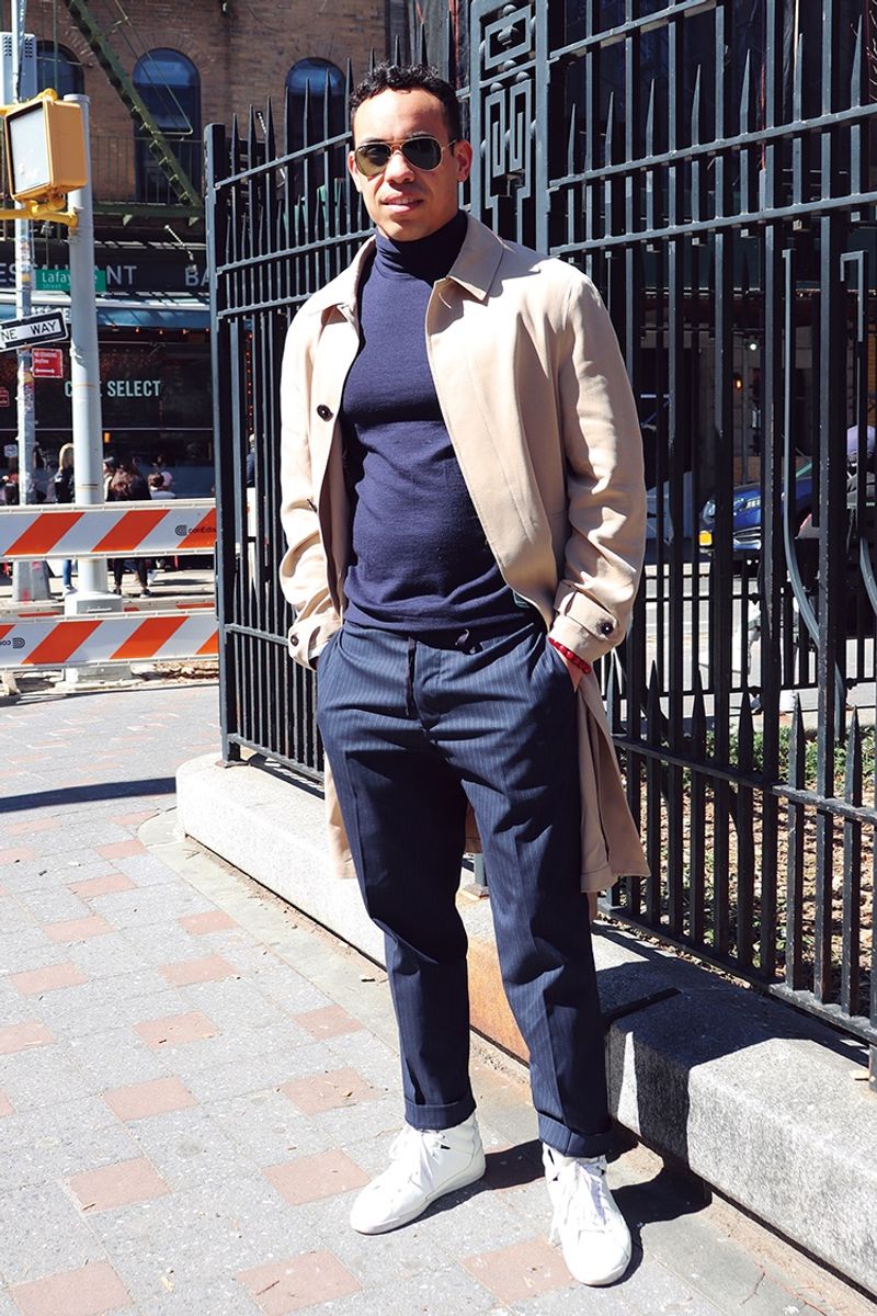 ”街男スタイル”に絶妙なハズしを与える、ホワイトスニーカー ヘンリー