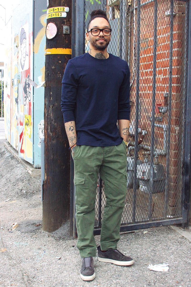 ユルいムードの秘密って？ フツウに見えちゃう”紐なしスニーカー” リンズバース