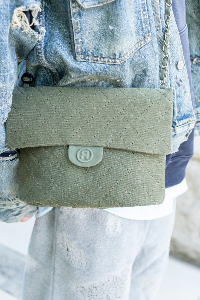 首元にゴローズ。グランジ＆ダメージが気分 K 6枚目の写真