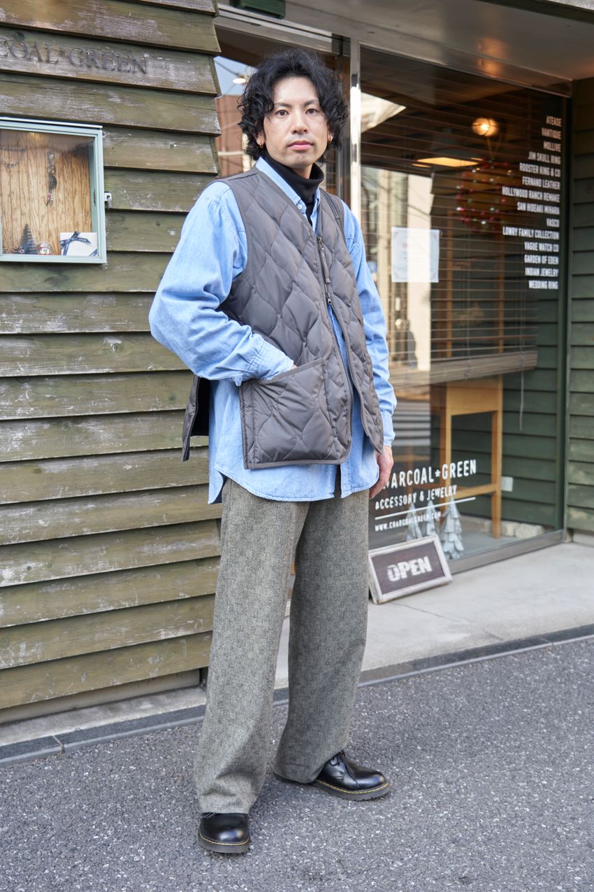 薄く、軽く、温かく、コスパも最高！「タイオン」のダウンを自由に着こなす3名の大人たち - 9枚目の画像