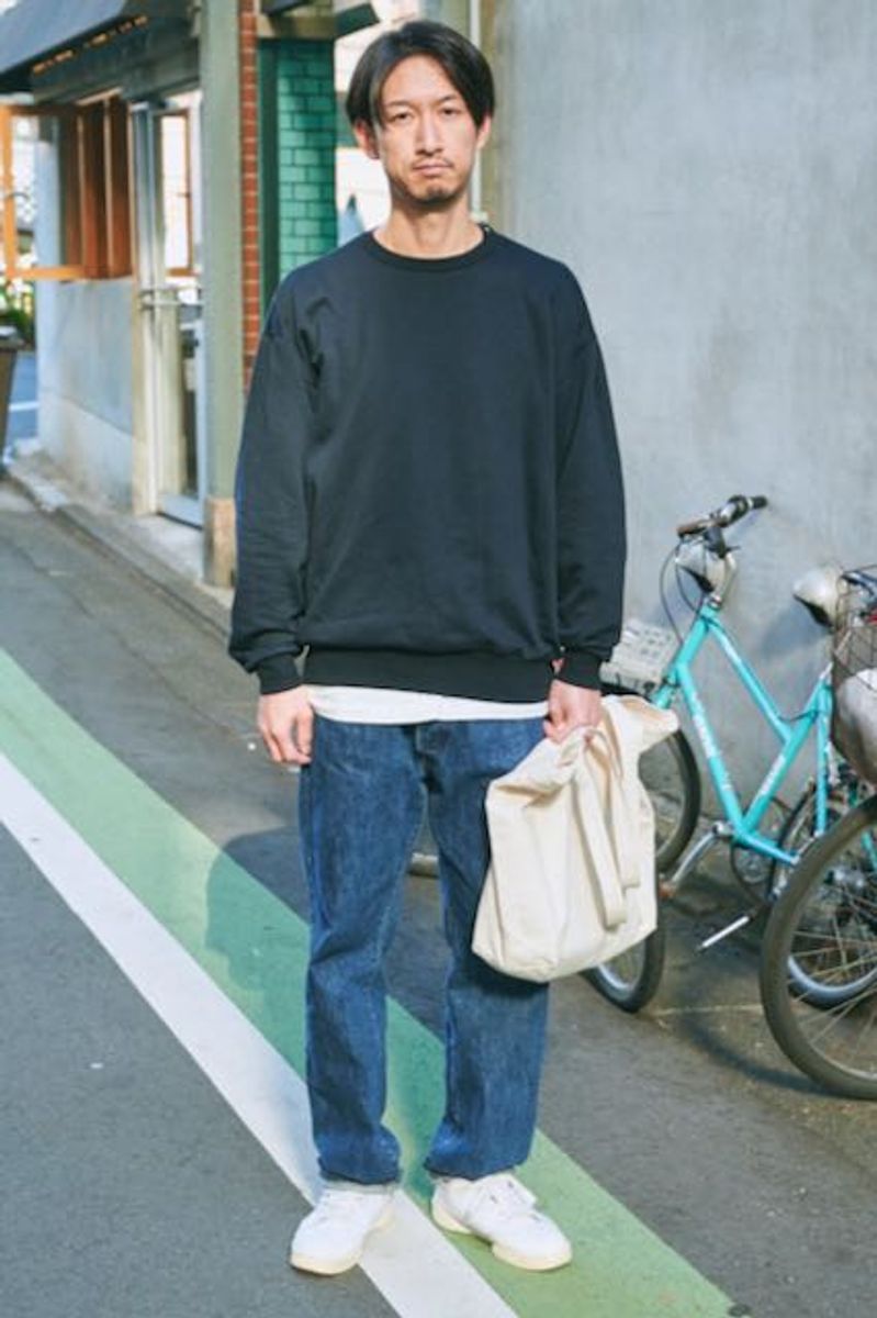 クリーンなスウェットはオーラリー一択 青谷亮治