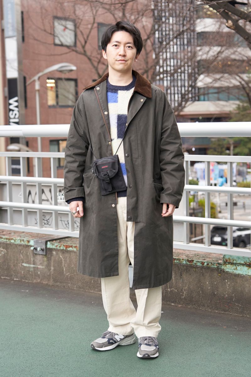 冬コーデの楽しみ方。色物ニットで気分一新 丸山拓也
