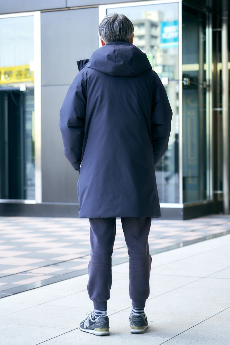 すっきりシルエットのスウェットジョガー 芦田賢司 2枚目の写真