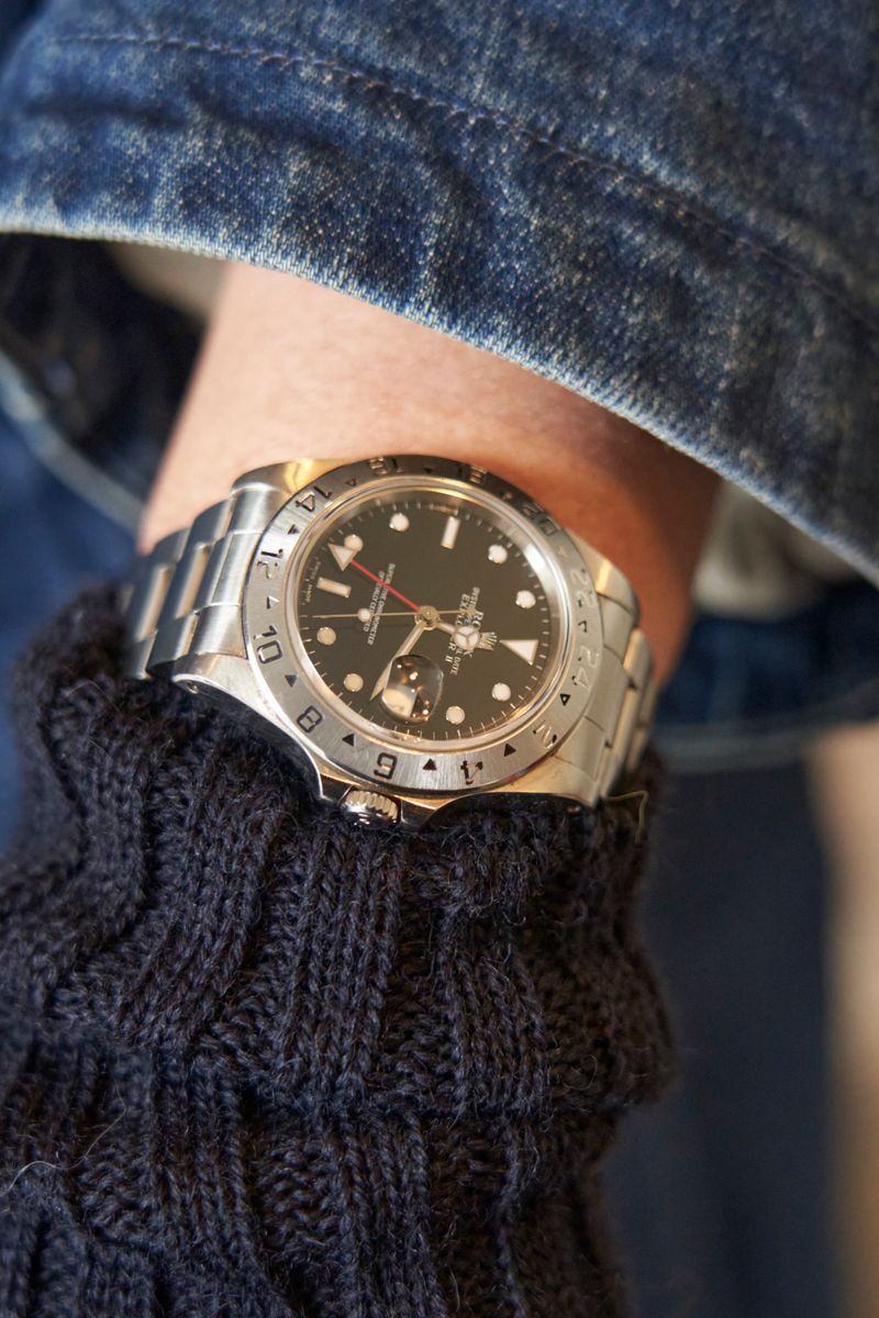 青デニムon黒デニム。シルエット美し過ぎ 加藤 6枚目の写真