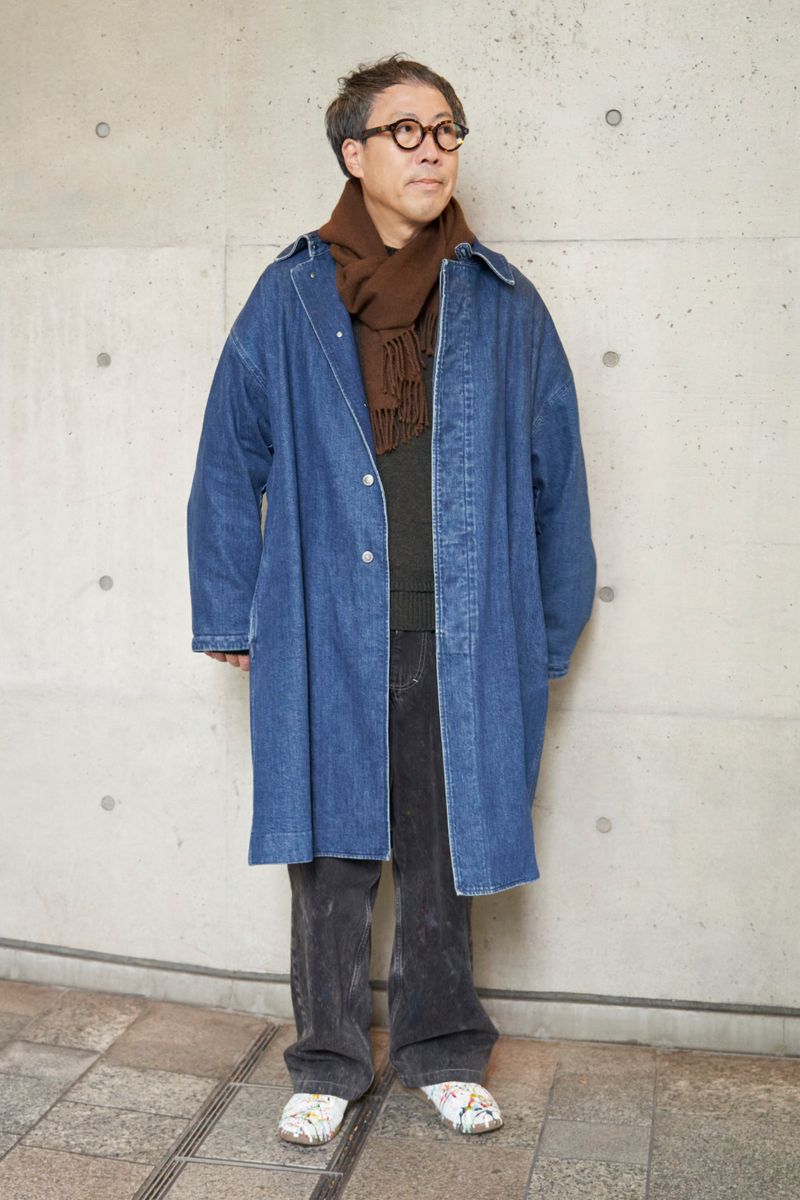 青デニムon黒デニム。シルエット美し過ぎ 加藤