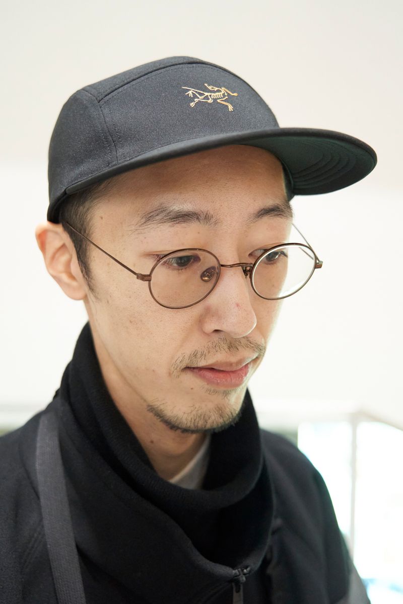 黒だけよりも。グレーとの2トーンが都会的 内村亮賀 3枚目の写真