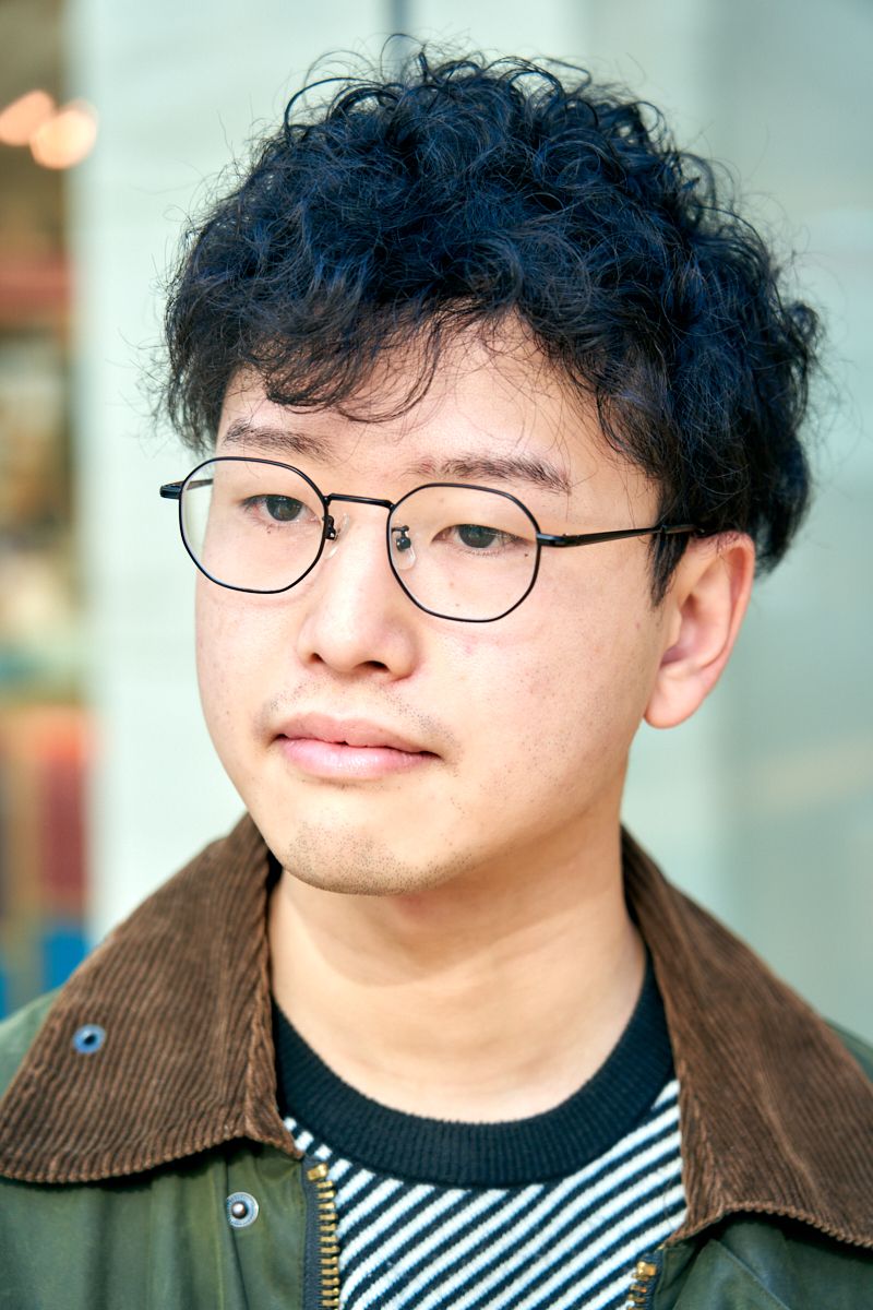 ニットは無地より柄派のコーデュロイ博士 山浦佳大 3枚目の写真