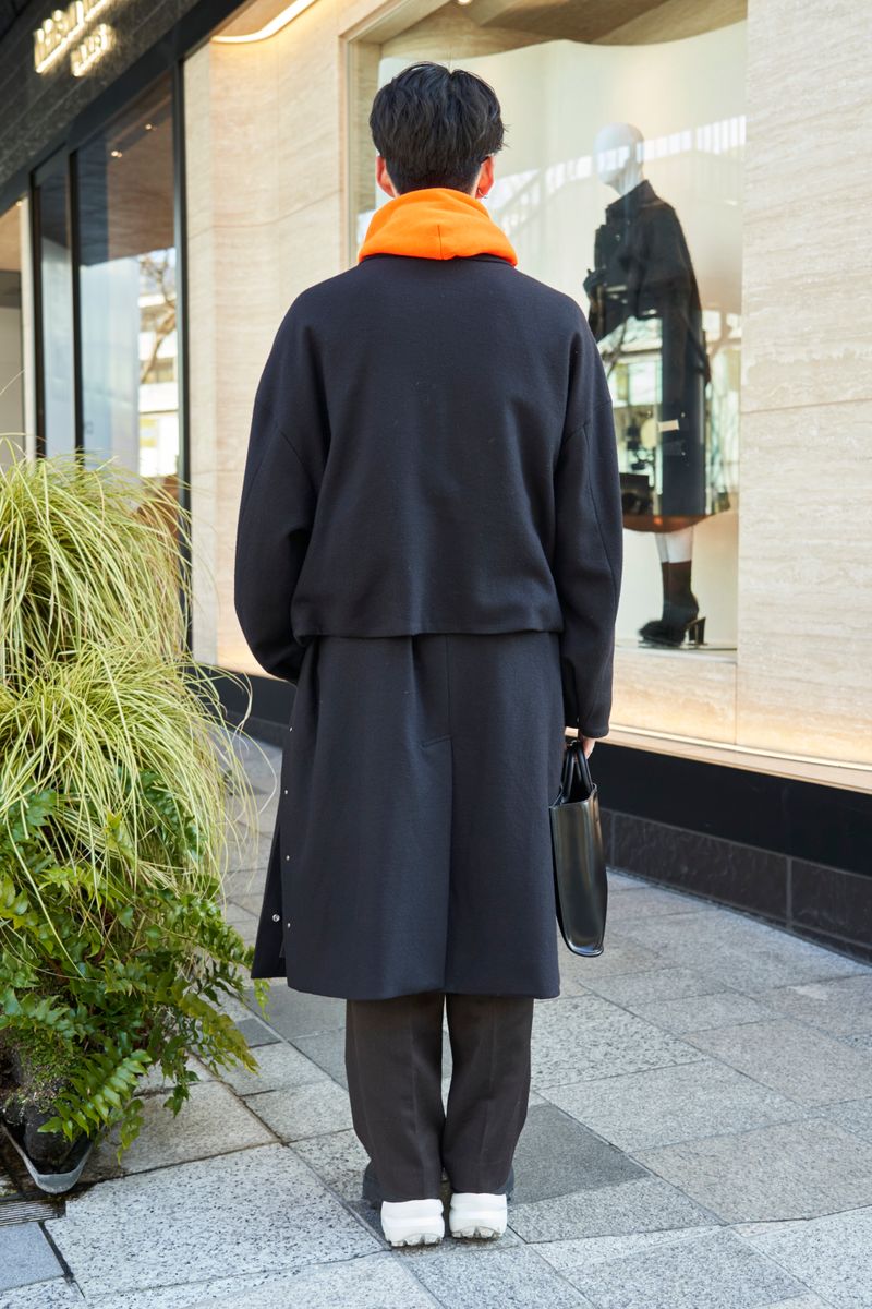 ストリート色のフーディをコートで綺麗めに 航輝 2枚目の写真